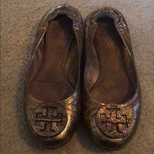 Tory Burch Crackle Gold Revas
